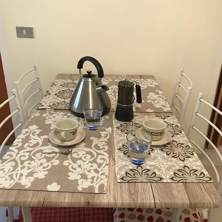アパート Casa Adele In Centro A Pallanza 100m Dal Lungolago ヴェルバーニア