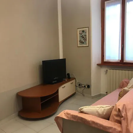 Casa Adele In Centro A Pallanza 100m Dal Lungolago ヴェルバーニア